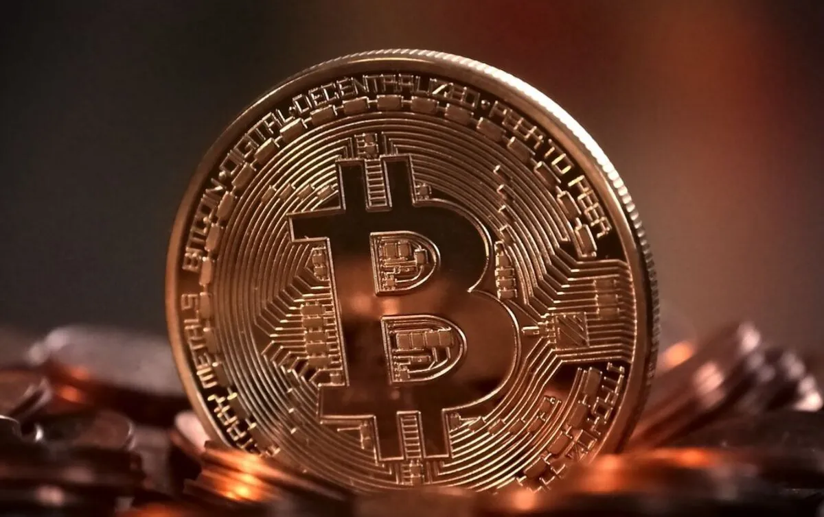 特朗普计划在白宫举办首次加密货币峰会